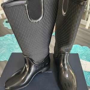 Rain boots